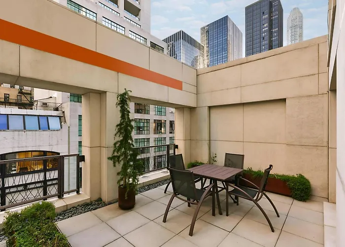 Chambers Hotel Central Park South, Sonder By Marriott Bonvoy New York